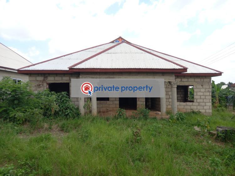 4 bedroom House For Sale &nbsp;atimatim Maase Near Pankrono. Kumasi Metropolitan Ashanti - 1