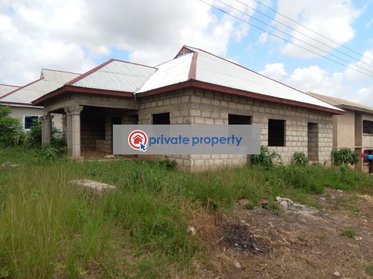 4 bedroom House For Sale &nbsp;atimatim Maase Near Pankrono. Kumasi Metropolitan Ashanti - 3