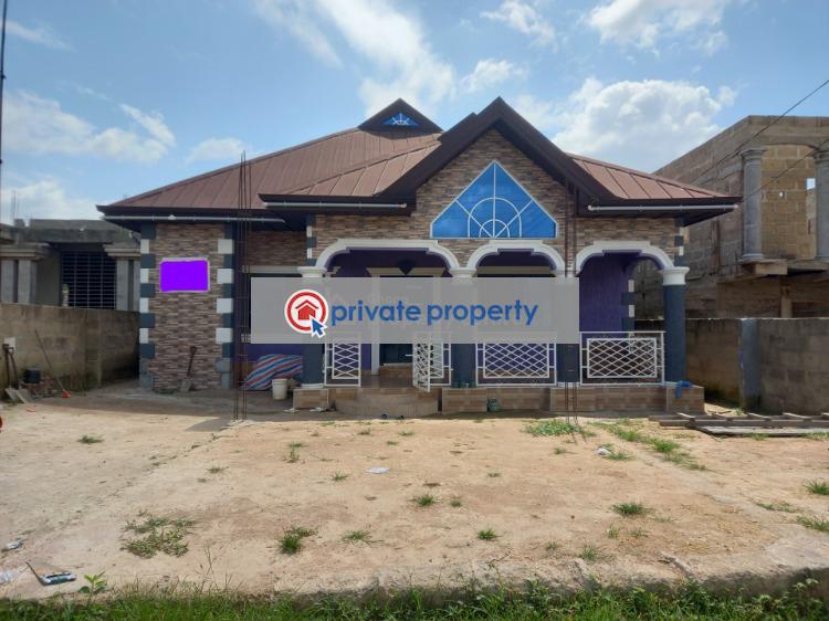 4 bedroom House For Sale &nbsp;saaman After Kenyasi Bosore. Kumasi Metropolitan Ashanti - 6