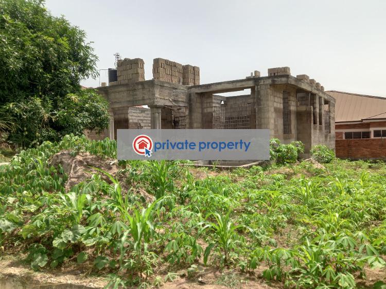 4 bedroom House For Sale &nbsp;ejisu On Donaso Onwe Road. Ejisu-Juaben Municipal Ashanti - 1