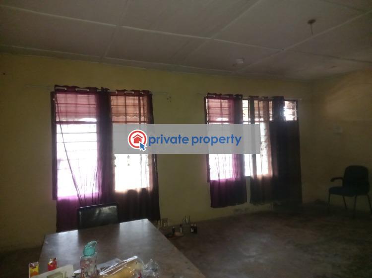 4 bedroom House For Sale &nbsp;tanoso/ Abuakwa Near Kasapreko Company. Kumasi Metropolitan Ashanti - 6
