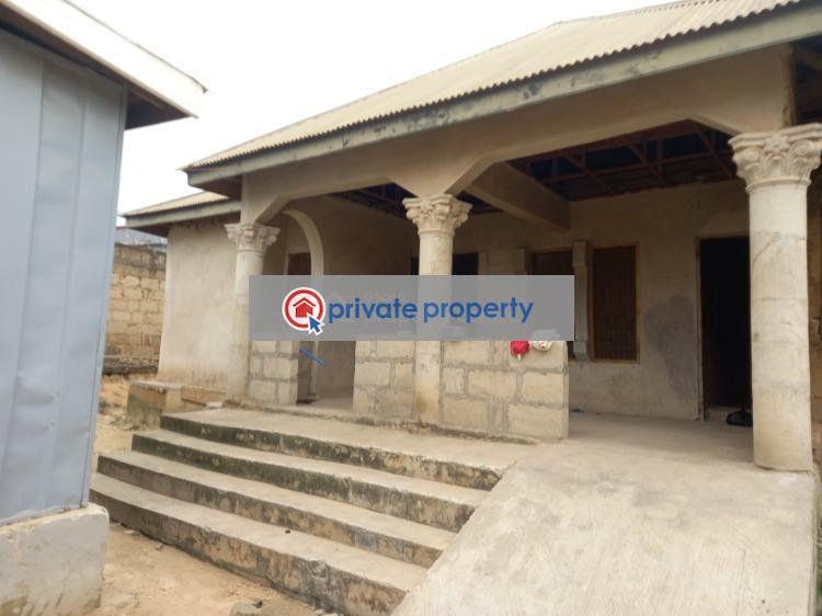 4 bedroom House For Sale &nbsp;meduma After Anwiaa. Kumasi Metropolitan Ashanti - 2