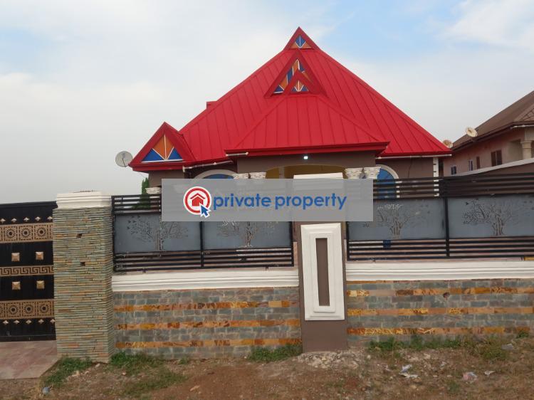 4 bedroom House For Sale &nbsp;atimatim Essen, Near Pankrono Meduma. Kumasi Metropolitan Ashanti - 2