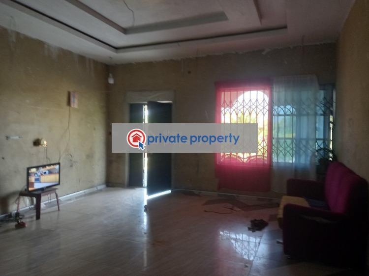 4 bedroom House For Sale &nbsp;trede ( New Site). On Santasi Road. Kumasi Metropolitan Ashanti - 5