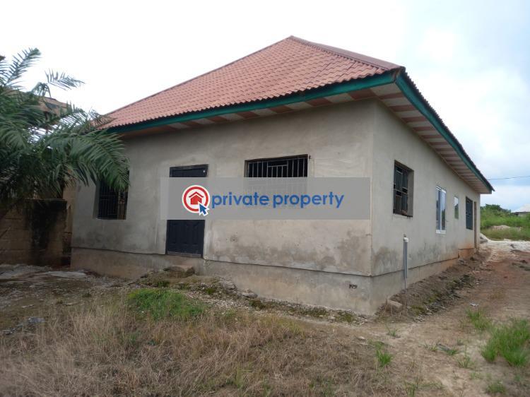 4 bedroom House For Sale &nbsp;ampabame on Santasi Road. Kumasi Metropolitan Ashanti - 1
