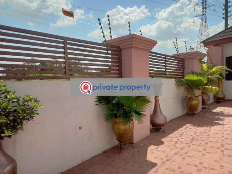 4 bedroom House For Sale &nbsp;kotei ( Nahinso), Near Knust Near Atonsu. Kumasi Metropolitan Ashanti - 5
