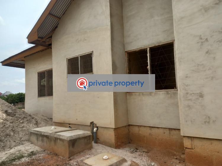 4 bedroom House For Sale &nbsp;danase ( Near Kodie Adumanu) Kumasi Metropolitan Ashanti - 6