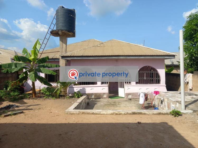 4 bedroom House For Sale &nbsp;fawoade on Tafo Pankrono Road. Kumasi Metropolitan Ashanti - 9