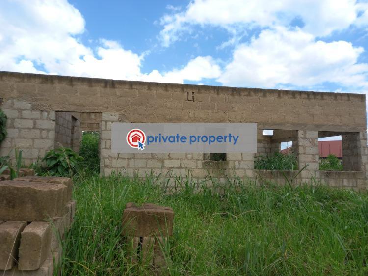 4 bedroom House For Sale &nbsp;asonomaso Nkwanta On Mampongteng Aboaso Road. Kwabre Ashanti - 4