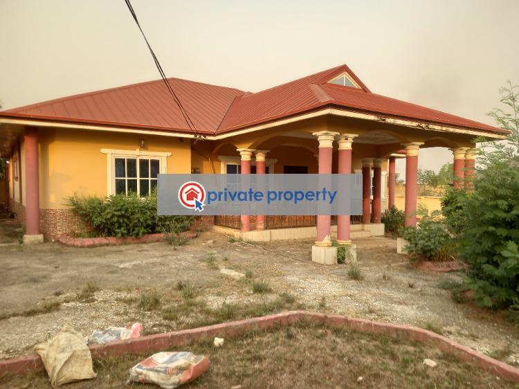 4 bedroom House For Sale &nbsp;nkoransa on Santasi Road. Kumasi Metropolitan Ashanti - 1