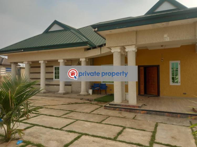 4 bedroom House For Sale &nbsp;antoa New Site On Buokrom Kenyasi Road. Kumasi Metropolitan Ashanti - 1