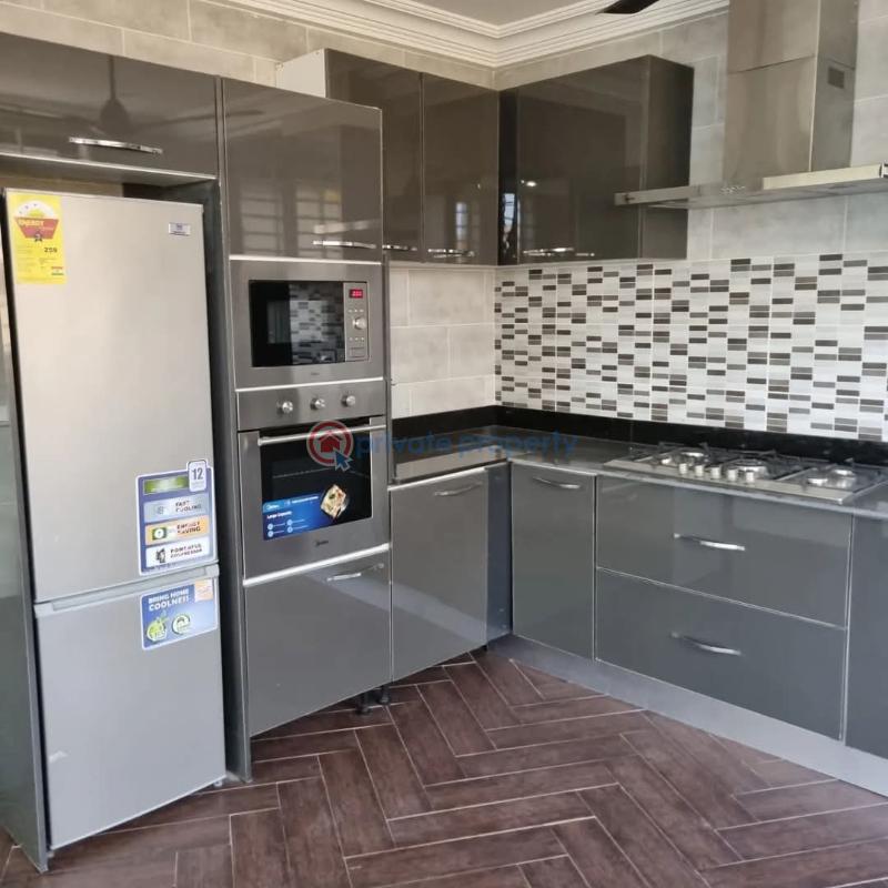 4 bedroom House For Rent Com 25 Hfc Estates comm 25 Tema Accra - 4