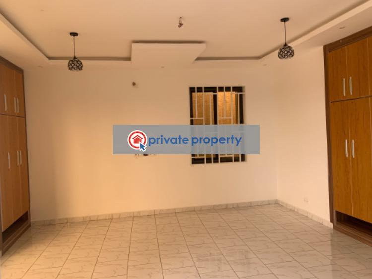 4 bedroom House For Sale &nbsp;community 18 Spintex Accra - 5