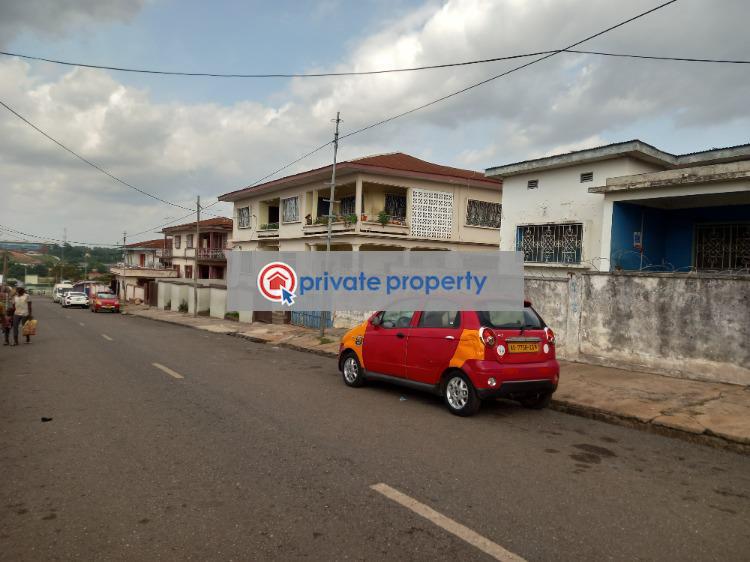 4 bedroom House For Sale &nbsp;dechemso Near Kumasi International Airport. Kumasi Metropolitan Ashanti - 1