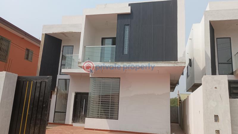 4 bedroom Detached Duplex For Sale Spintex Volta Estate. Spintex Road Accra - 0