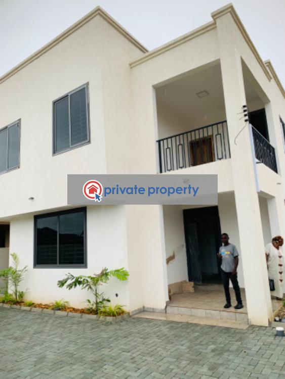 4 bedroom Detached Duplex For Sale Spintex Accra - 11