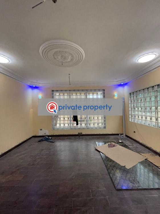 5 bedroom Townhouse For Sale &nbsp;behind Atlantic Mall North Legon Accra - 4
