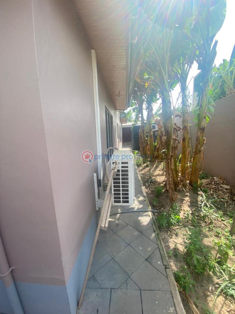 5 bedroom Detached Bungalow For Sale Akporman Abokobi Ga East Municipal Accra - 3