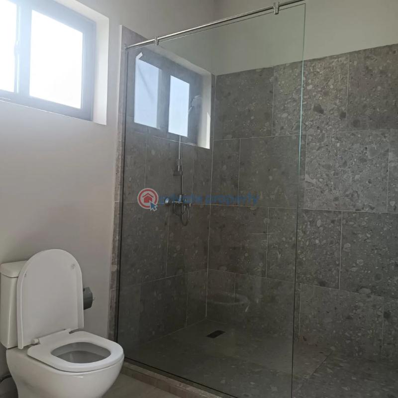 5 bedroom House For Sale Ashaley Botwe School Junction East Legon Accra - 9