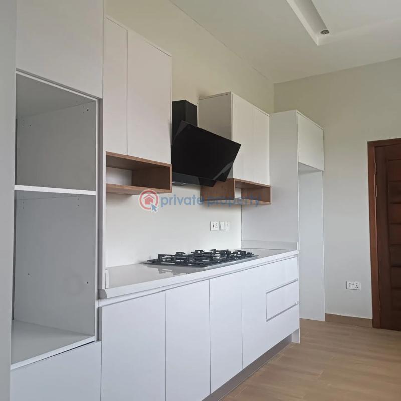 5 bedroom House For Sale Ashaley Botwe School Junction East Legon Accra - 4