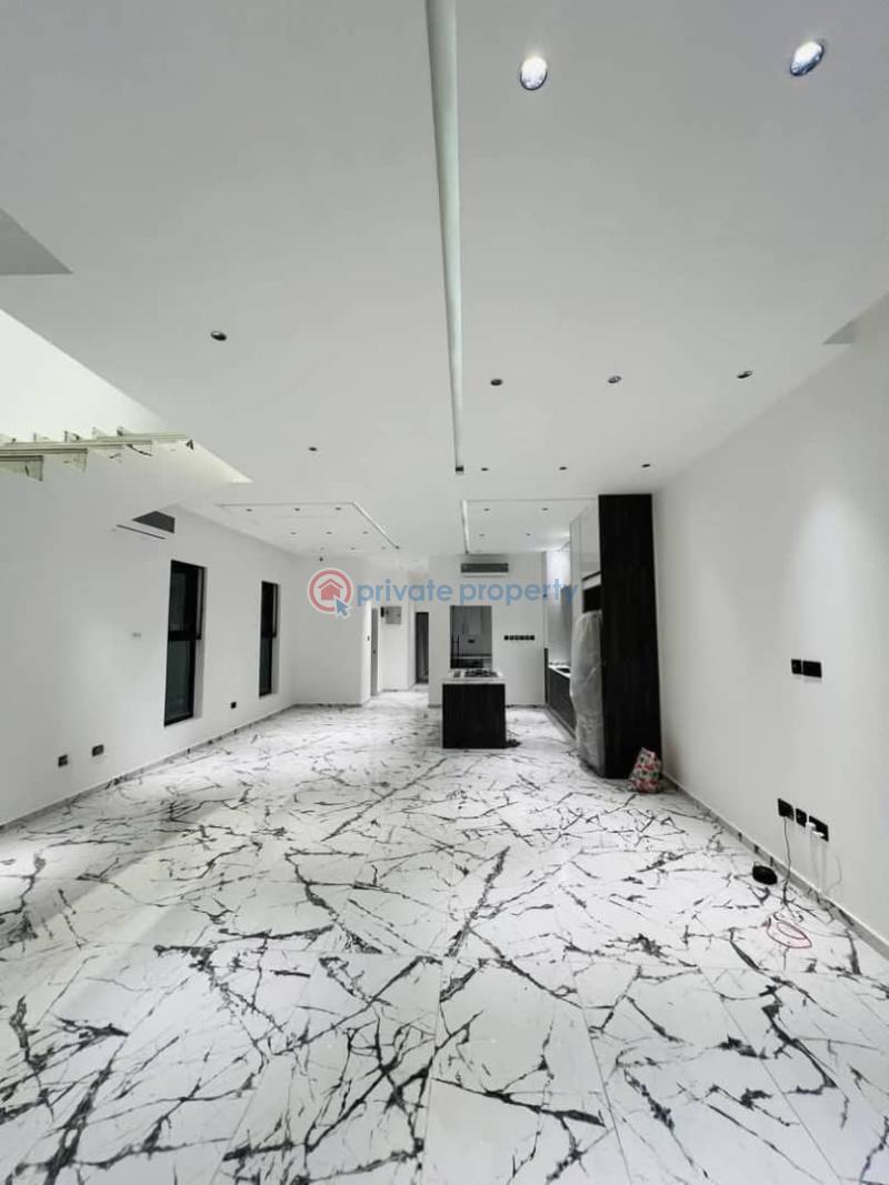 5 bedroom House For Sale Botwe School Junction School Junction East Legon Accra - 1