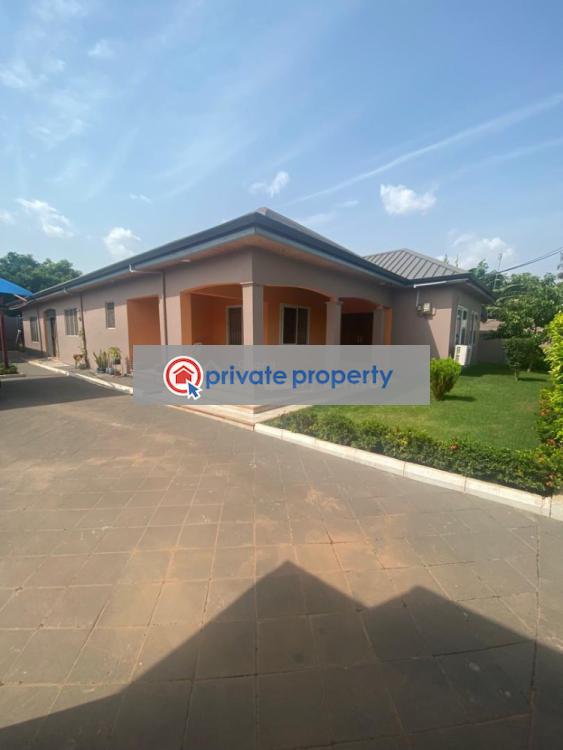 4 bedroom Detached Bungalow For Sale &nbsp;ablorman Abokobi Ga East Municipal Accra - 10