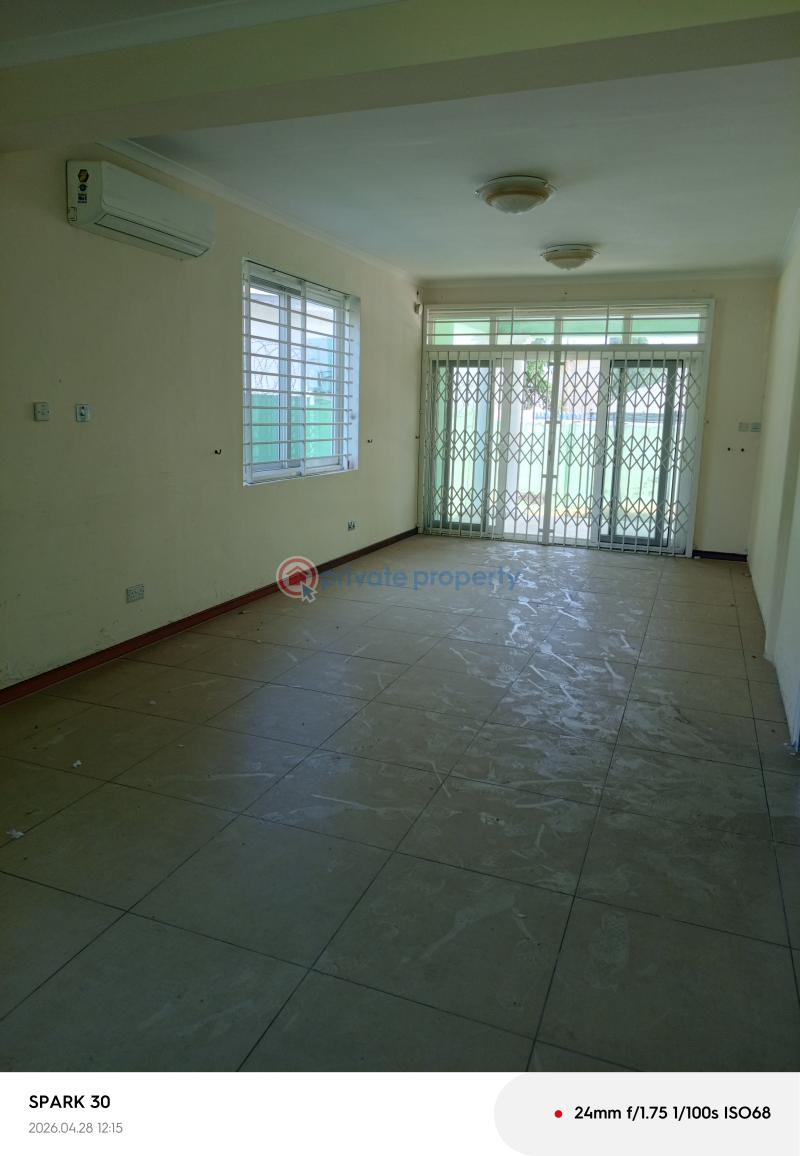 4 bedroom House For Rent The Browns Realtor , Cantonment Estate Capitol Restuarant Area Cantonments Accra - 3