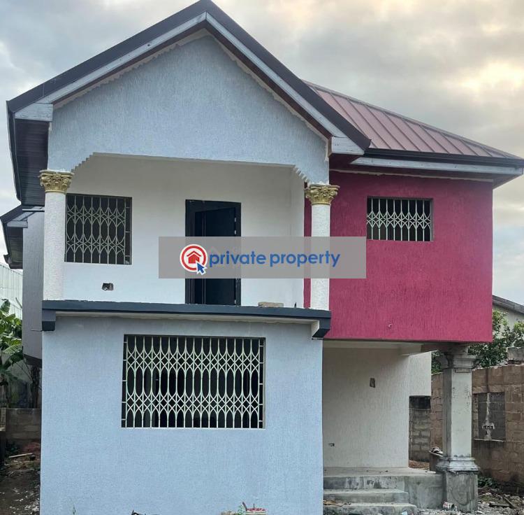 4 bedroom Detached Bungalow For Sale &nbsp;amasaman Kutunse Accra Metropolitan  - 3