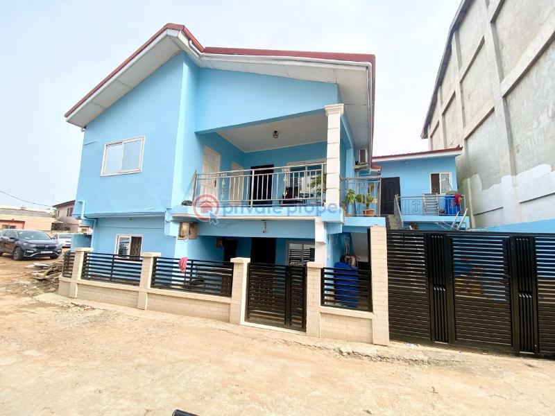 4 bedroom Apartment For Sale Baatsonaa Spintex Accra - 4