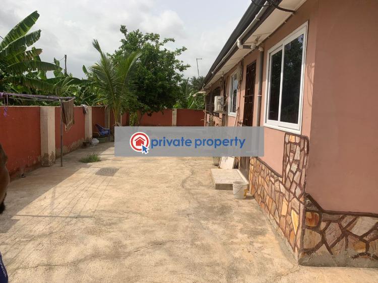 4 bedroom Detached Bungalow For Sale &nbsp;kasoa Tv3 Area Ofaakor Accra Metropolitan  - 6