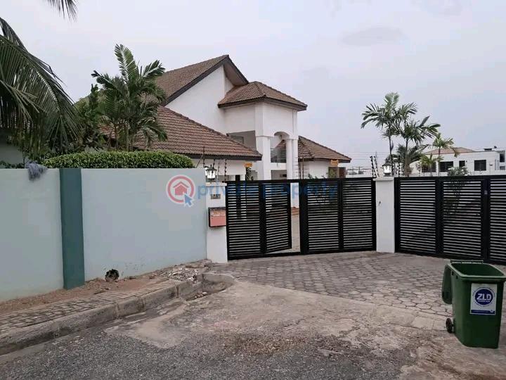 4 bedroom House For Rent Airport Hills Airport Residential Area Accra - 1