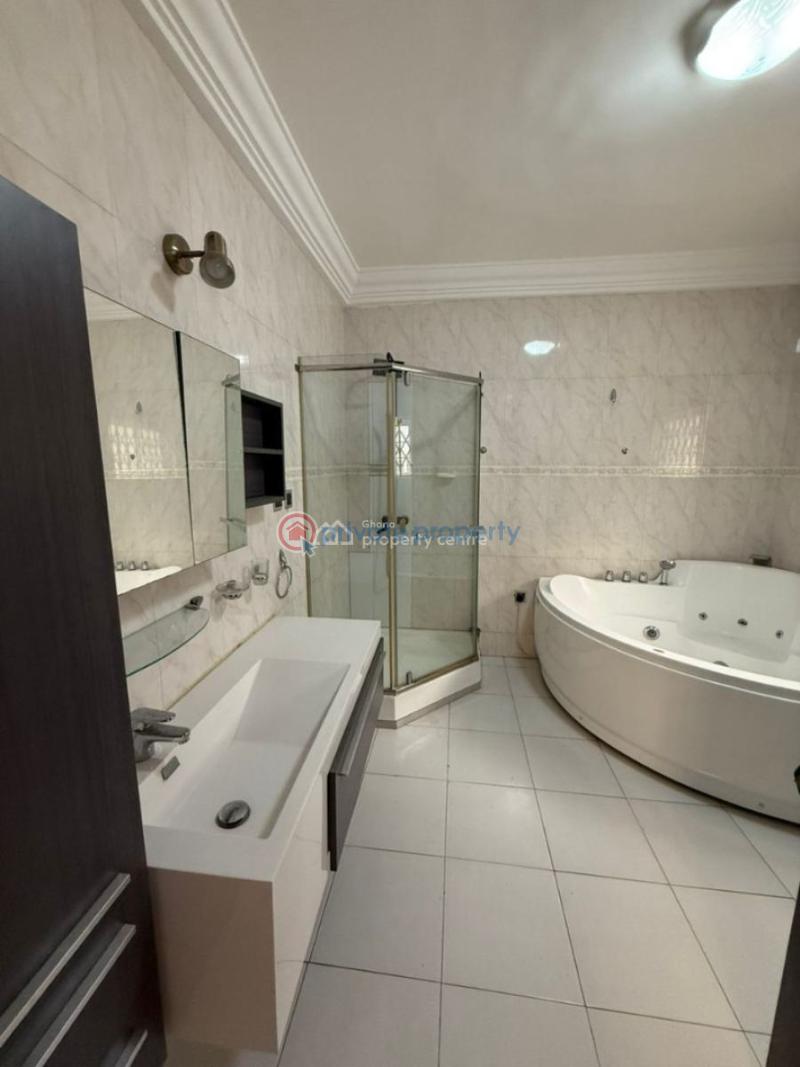 4 bedroom House For Rent Cantonments Accra - 8