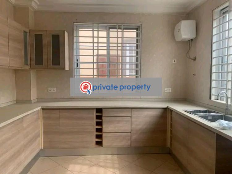 4 bedroom House For Sale &nbsp;golf Hill Achimota Accra - 13