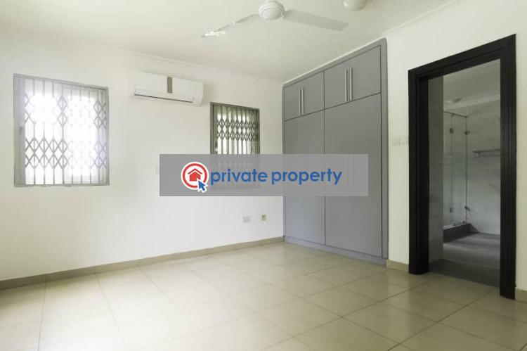 4 bedroom Detached Duplex For Sale Cantonments Accra - 1