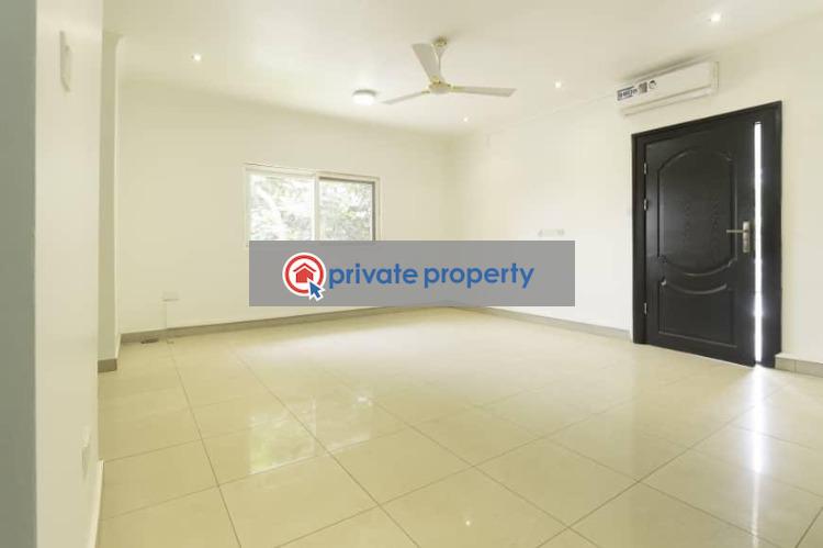 4 bedroom Detached Duplex For Sale Cantonments Accra - 9