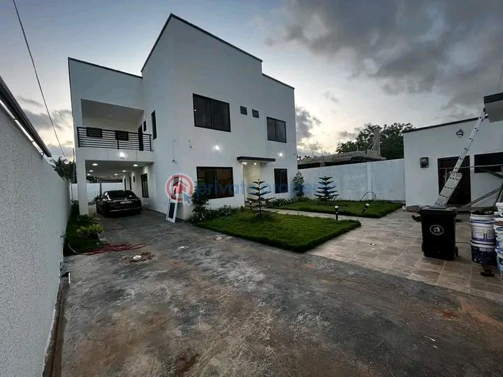 4 bedroom House For Sale East Airport Airport Residential Area Accra - 5