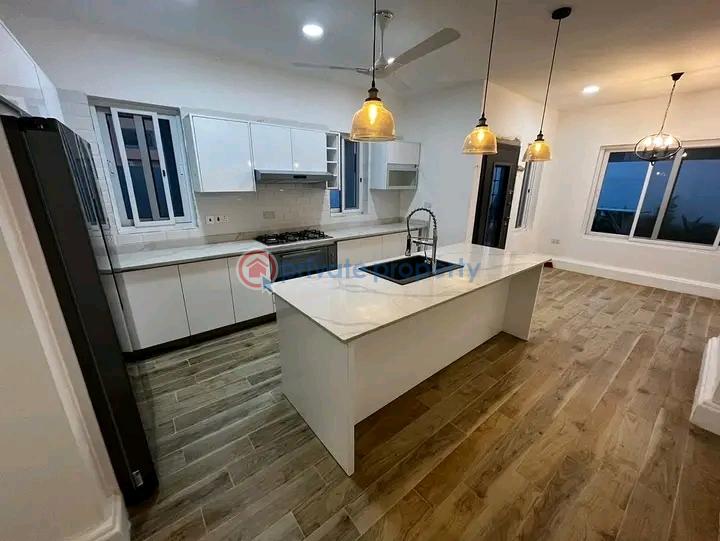 4 bedroom House For Sale East Airport Airport Residential Area Accra - 4