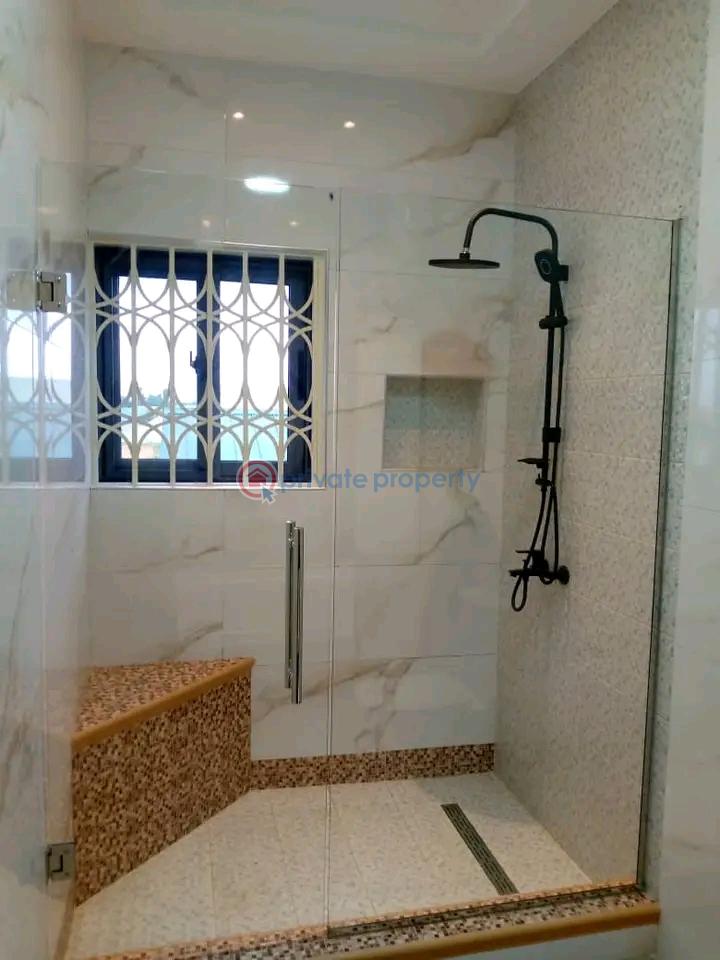 4 bedroom House For Sale Mempasem Abdijan Avenue East Legon Accra - 0