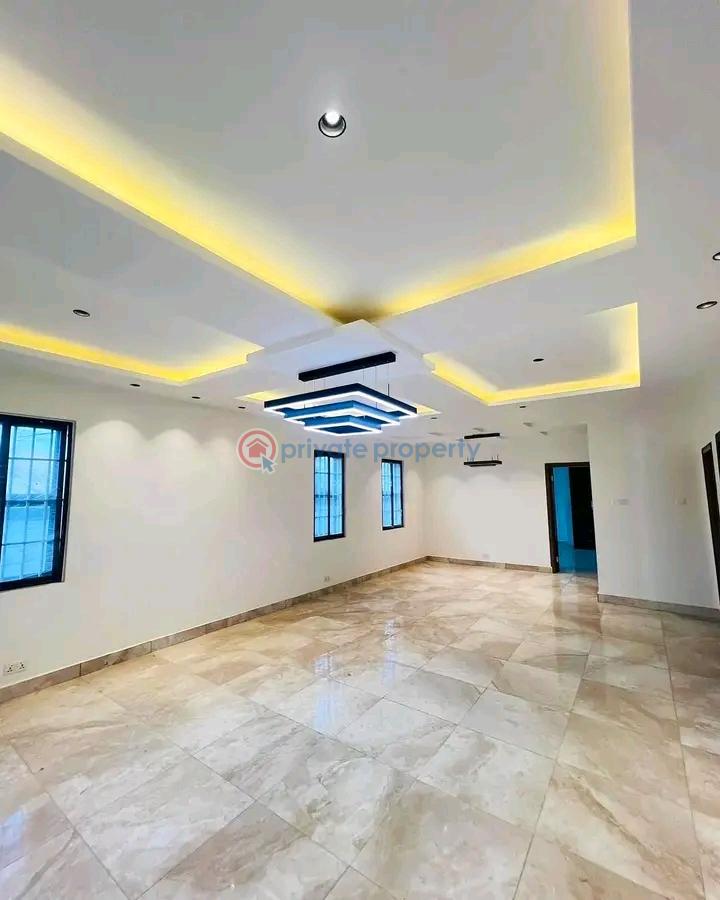 4 bedroom Townhouse For Sale Ogbojo La Nkwantanang Madina Municipal Accra - 7