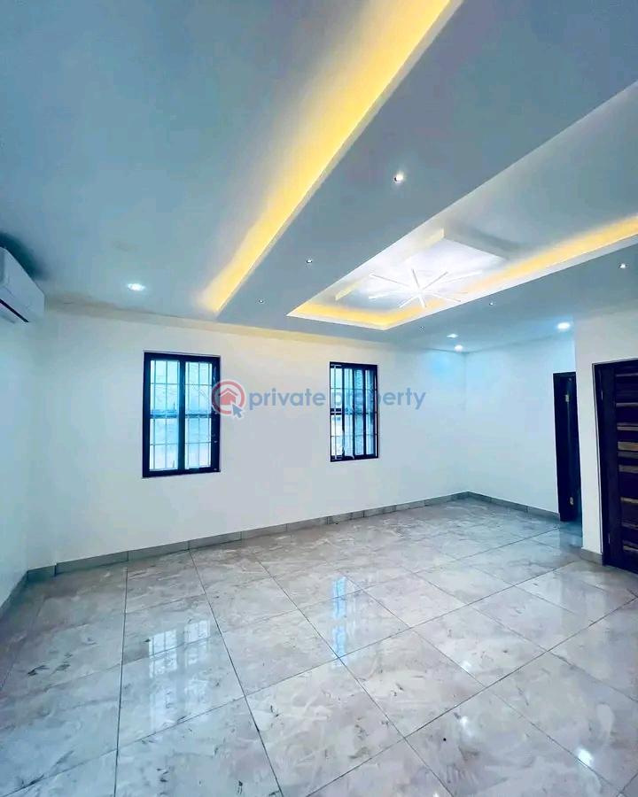 4 bedroom Townhouse For Sale Ogbojo La Nkwantanang Madina Municipal Accra - 3