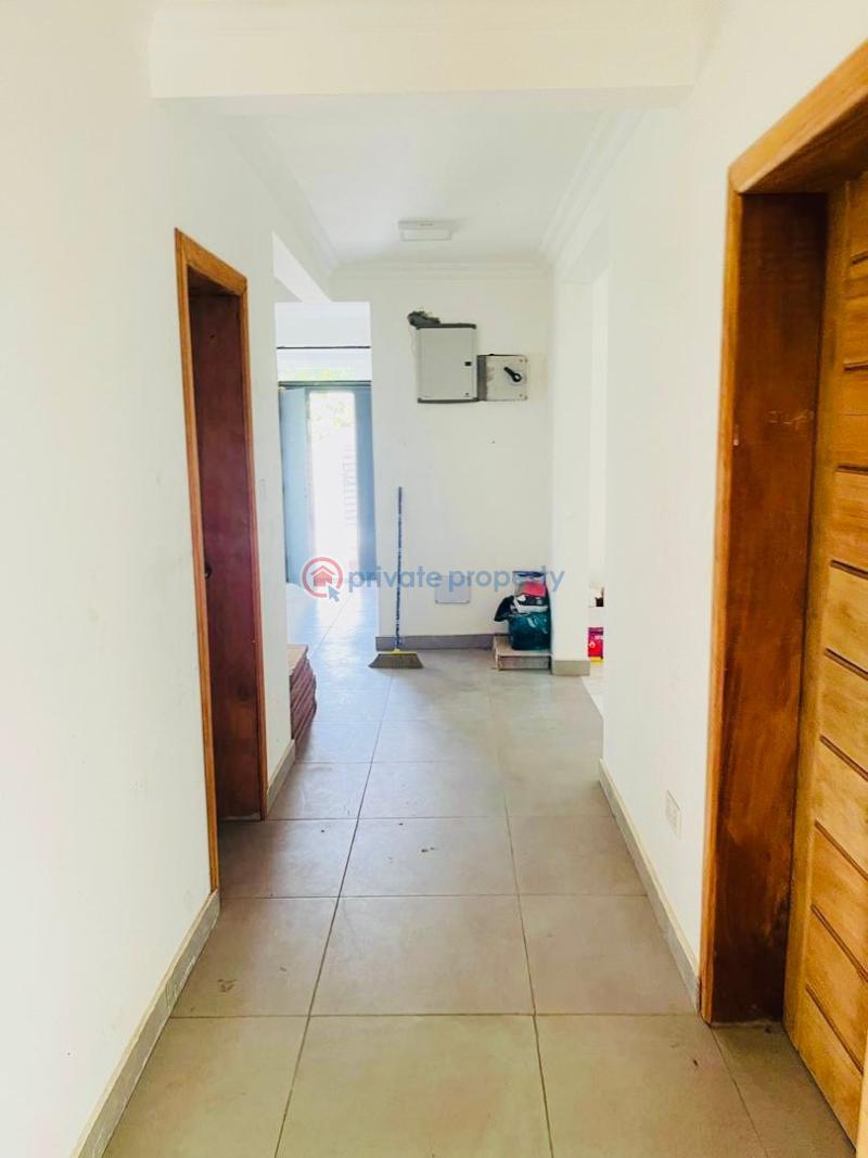 4 bedroom House For Sale Manet Spintex Accra - 1