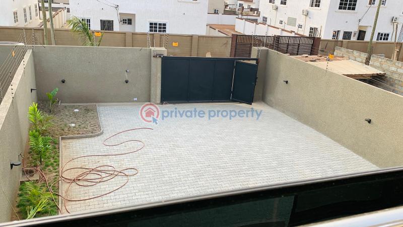 4 bedroom Townhouse For Sale Tema Community 25 comm 25 Tema Accra - 9