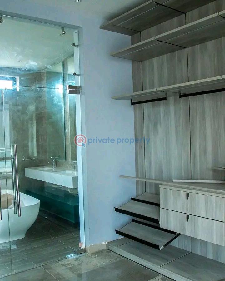 4 bedroom Townhouse For Sale Cantonments Accra - 4