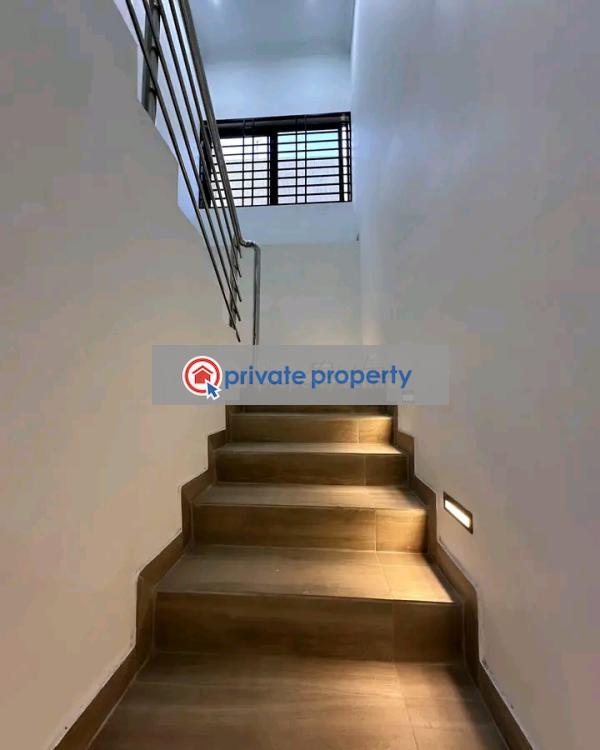 4 bedroom Townhouse For Sale &nbsp;lakeside's Adenta Municipal Accra - 2