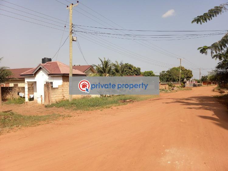 4 bedroom House For Sale &nbsp;amanfro Adenta Municipal Accra - 6