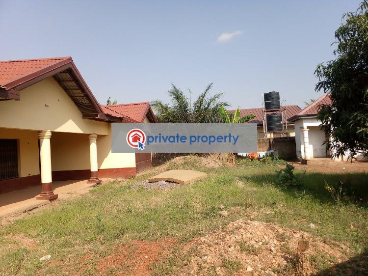 4 bedroom House For Sale &nbsp;amanfro Adenta Municipal Accra - 9