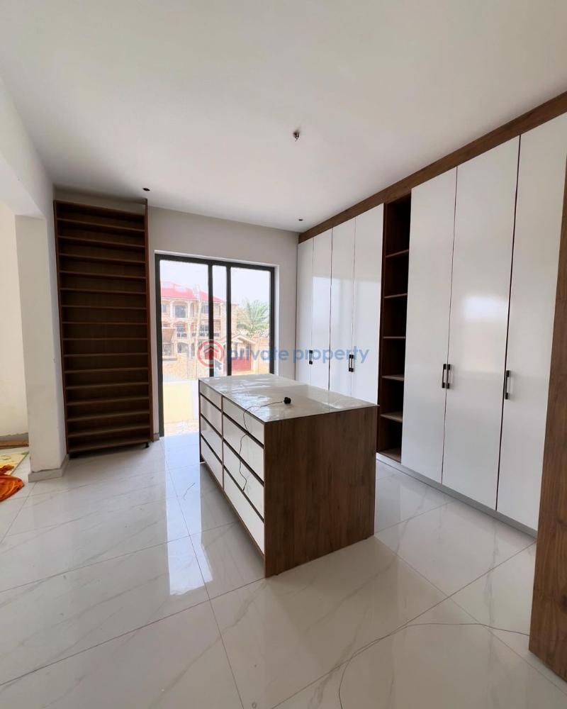 5 bedroom House For Sale Oyarifa La Nkwantanang Madina Municipal Accra - 6