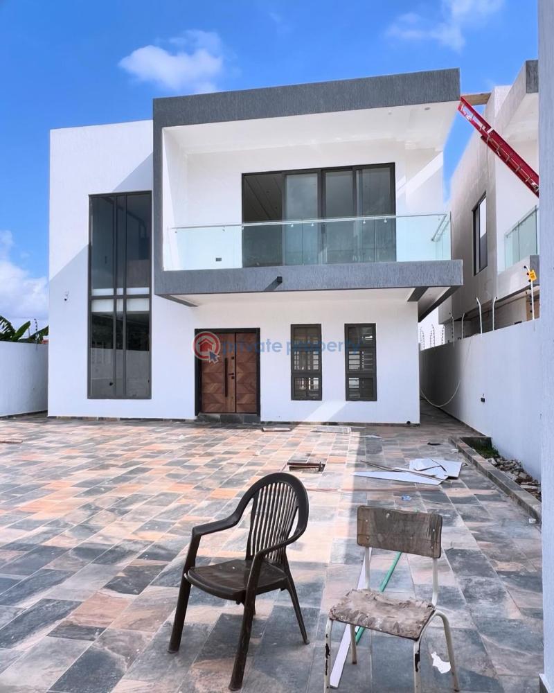 5 bedroom House For Sale Oyarifa La Nkwantanang Madina Municipal Accra - 0