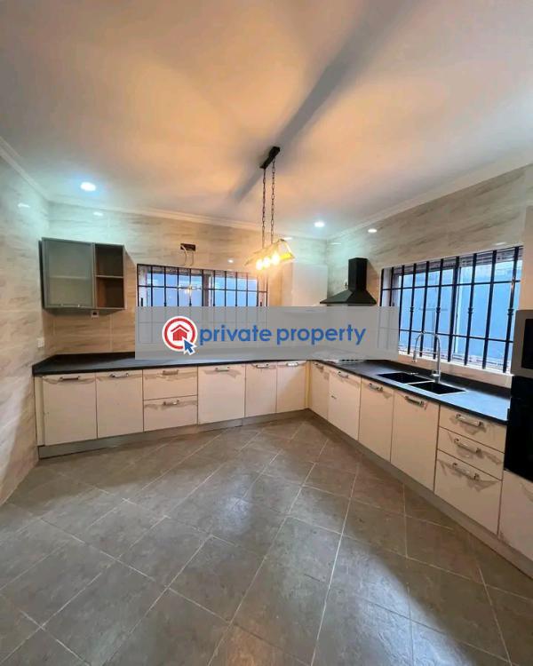 4 bedroom Detached Duplex For Sale &nbsp;botwe Adenta Municipal Accra - 4