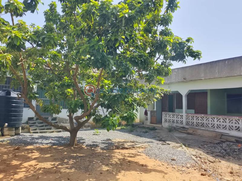 6 bedroom House For Sale Pentecost Ablekuma Awoshie Ga Central Municipal Accra - 1